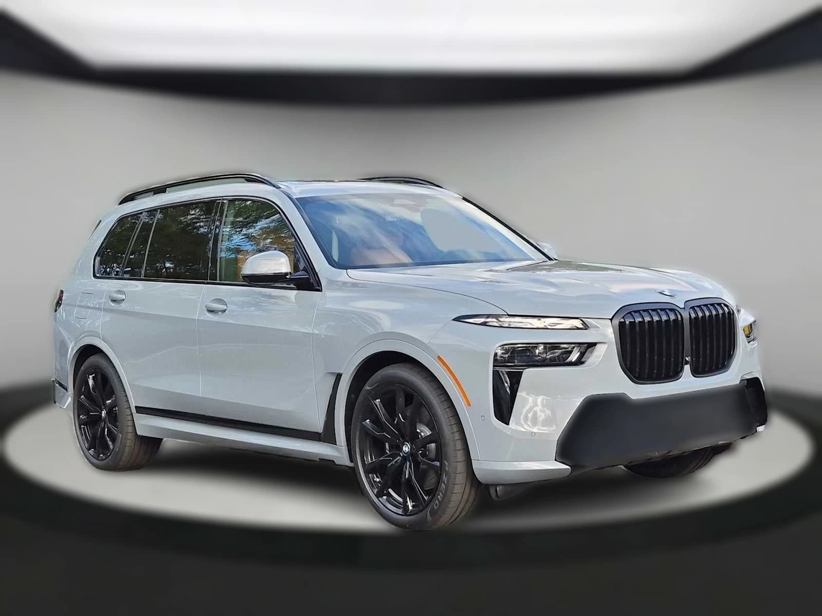 BMW X7 xDrive40i Sports Activity Vehicle 2027 — side view