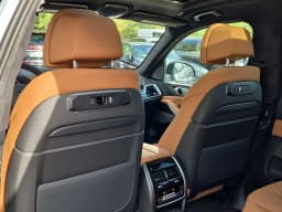 BMW X7 xDrive40i Sports Activity Vehicle 2027 — side view