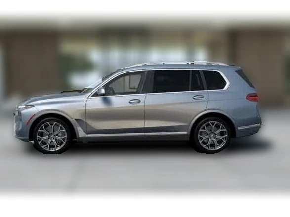 BMW X7 xDrive40i Sports Activity Vehicle 2027 — side view