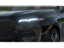 BMW X7 xDrive40i Sports Activity Vehicle 2027 — side view