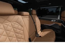 BMW X7 xDrive40i Sports Activity Vehicle 2027 — side view