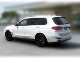 BMW X7 xDrive40i Sports Activity Vehicle 2027 — side view