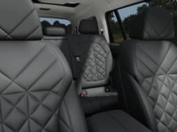 BMW X7 xDrive40i Sports Activity Vehicle 2027 — side view