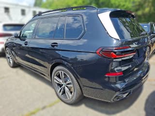 BMW X7 xDrive40i Sports Activity Vehicle