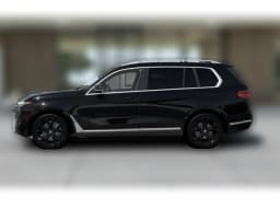 BMW X7 xDrive40i Sports Activity Vehicle 2027 — side view