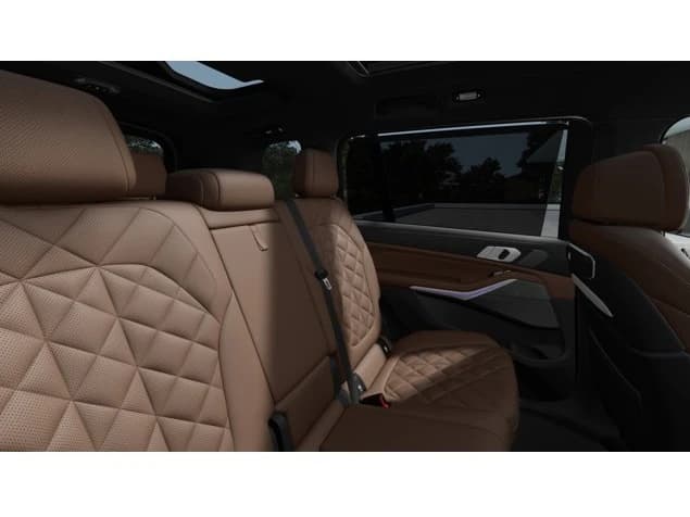 BMW X7 xDrive40i Sports Activity Vehicle 2027 — side view
