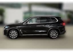 BMW X5 xDrive40i Sports Activity Vehicle 2026 — side view