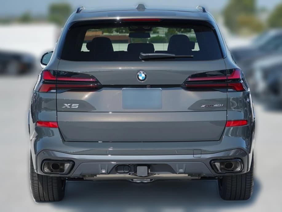 BMW X5 xDrive40i Sports Activity Vehicle 2026 — side view
