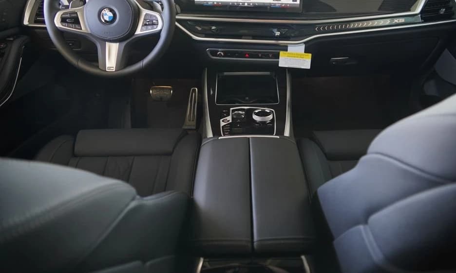 BMW X5 xDrive40i Sports Activity Vehicle 2026 — side view