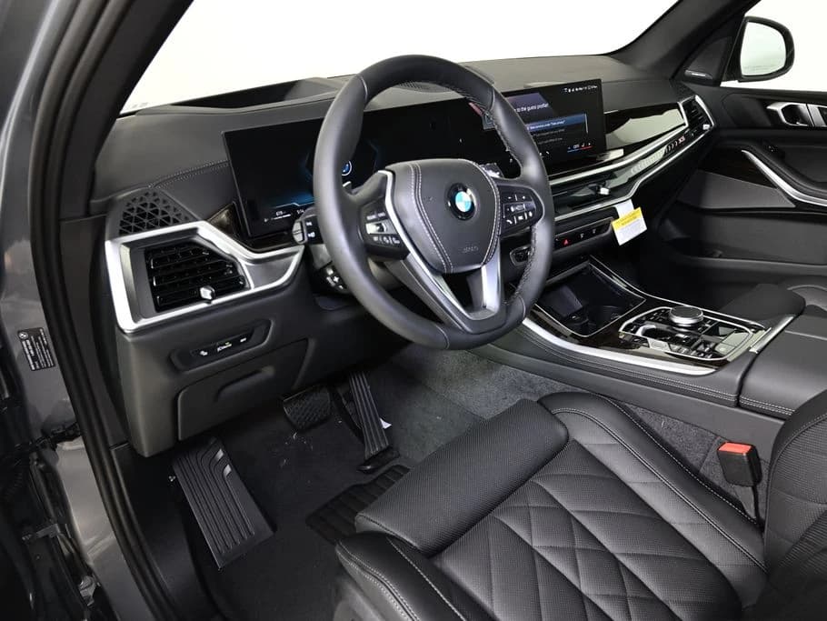 BMW X5 xDrive40i Sports Activity Vehicle 2026 — side view