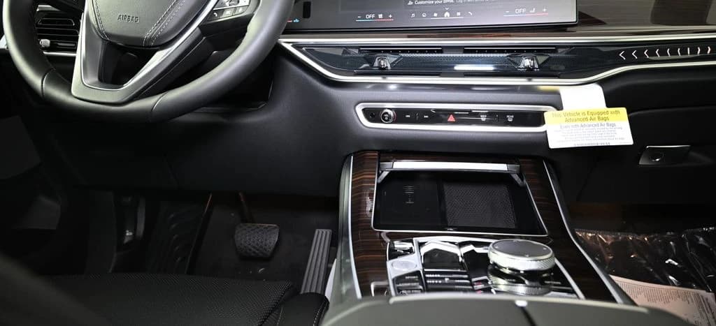 BMW X5 xDrive40i Sports Activity Vehicle 2026 — side view