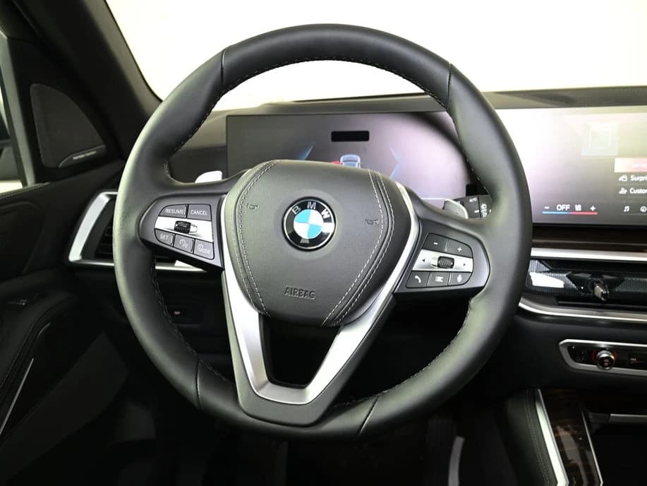 BMW X5 xDrive40i Sports Activity Vehicle 2026 — side view