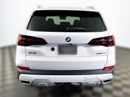 BMW X5 xDrive40i Sports Activity Vehicle 2026 — side view