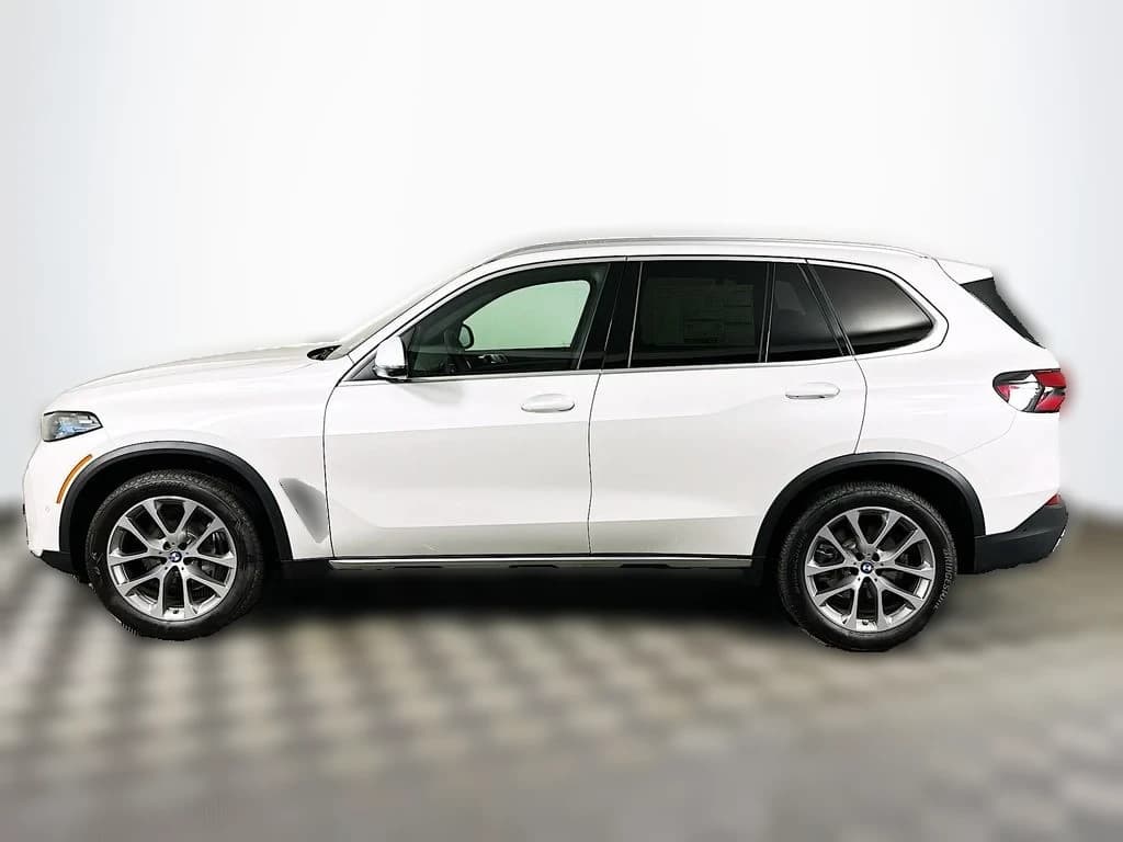BMW X5 xDrive40i Sports Activity Vehicle 2026 — side view