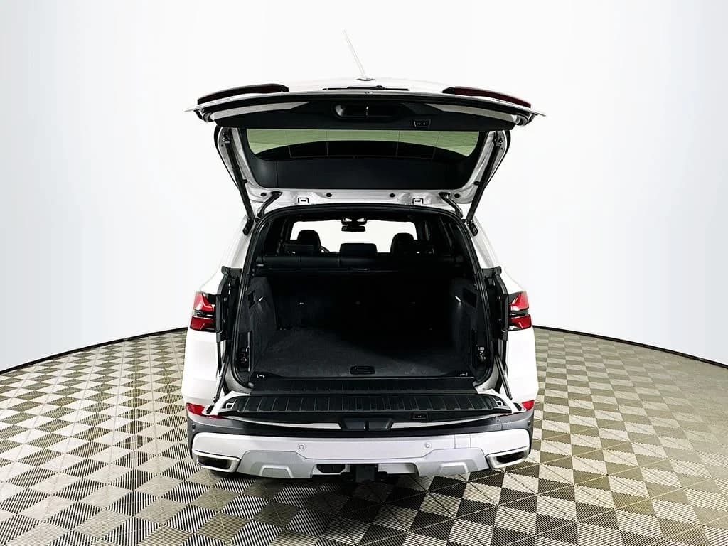 BMW X5 xDrive40i Sports Activity Vehicle 2026 — side view