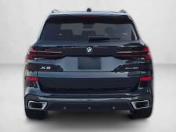 BMW X5 xDrive40i Sports Activity Vehicle 2026 — side view