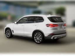 BMW X5 xDrive40i Sports Activity Vehicle 2026 — side view