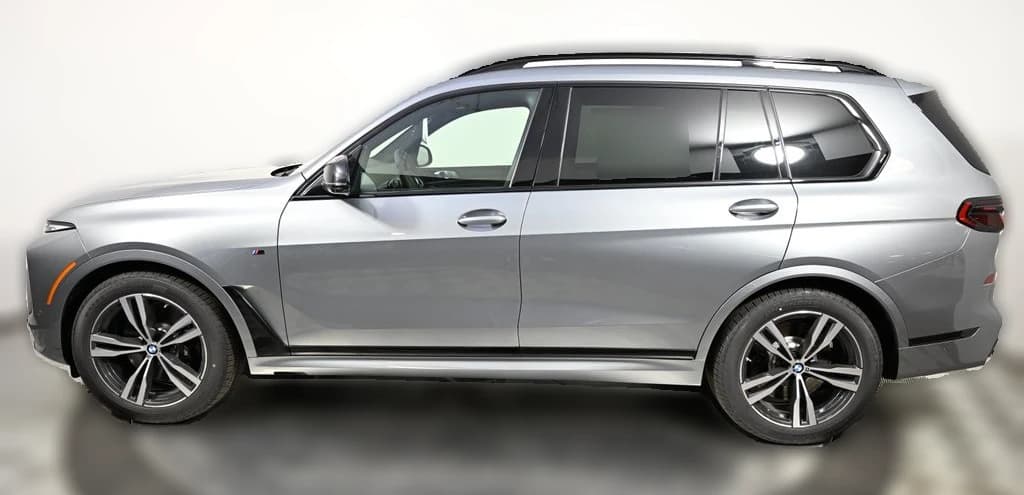 BMW X7 M60i Sports Activity Vehicle 2027 — side view