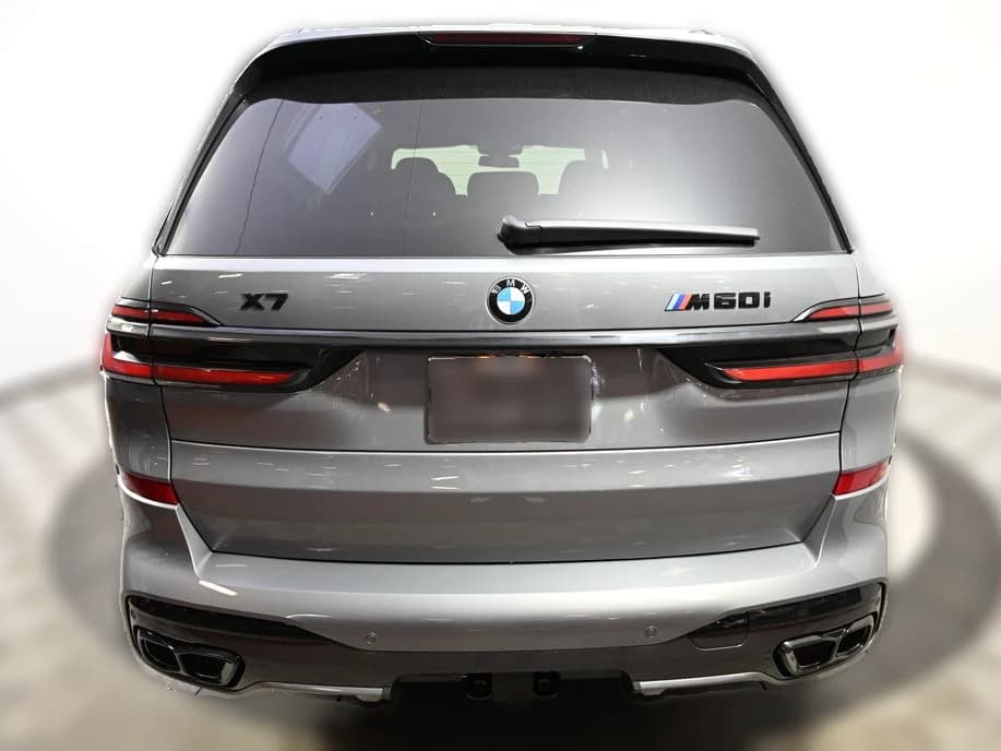 BMW X7 M60i Sports Activity Vehicle 2027 — side view