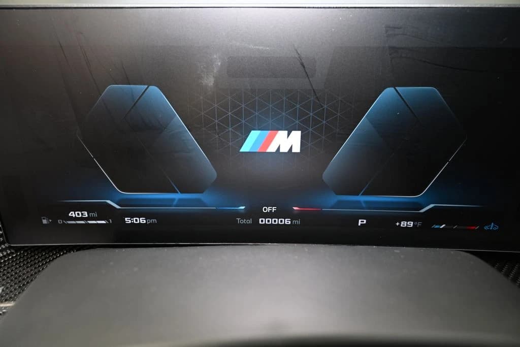 BMW X7 M60i Sports Activity Vehicle 2027 — side view