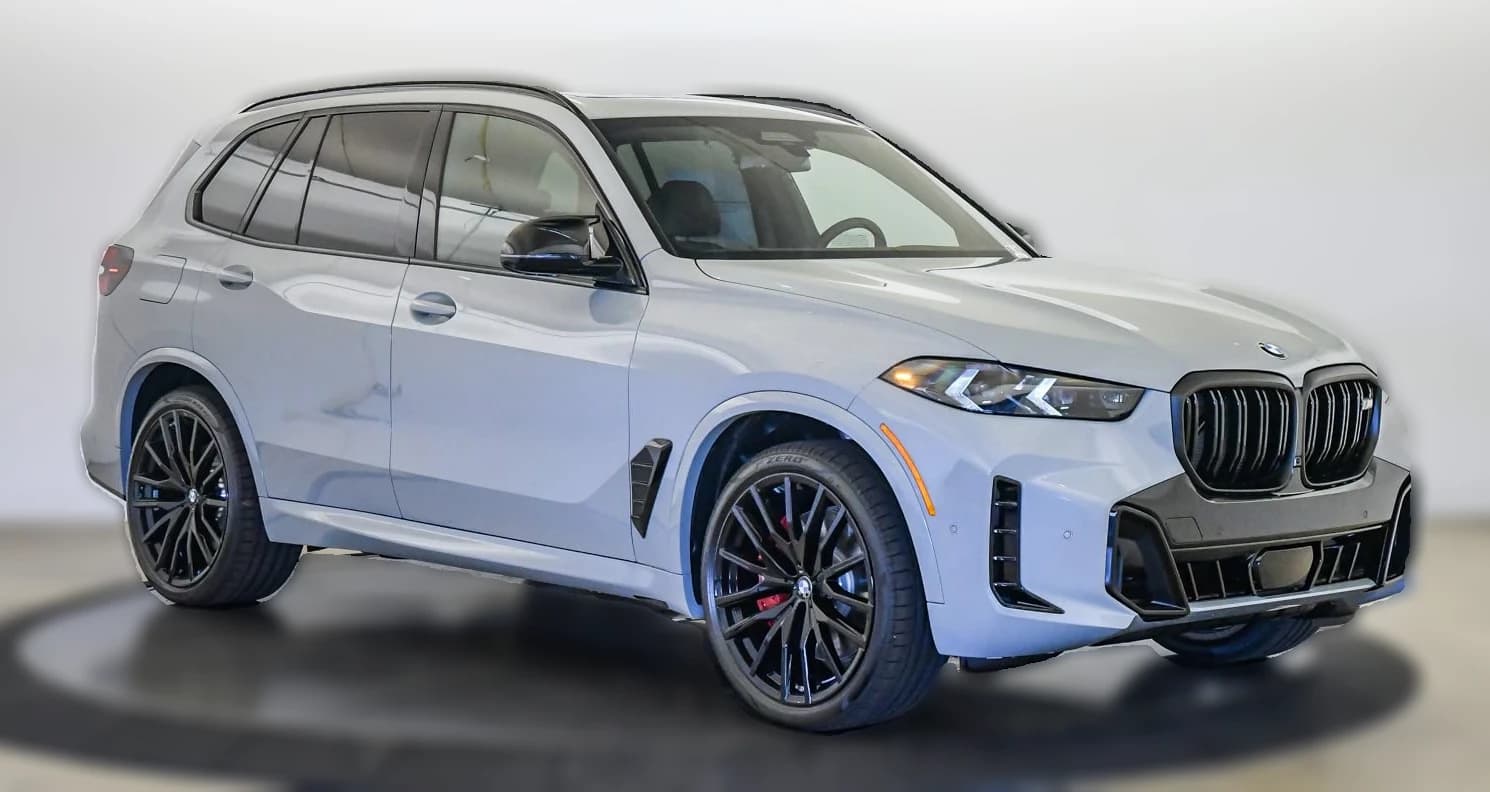 BMW X5 M60i Sports Activity Vehicle 2026 — side view