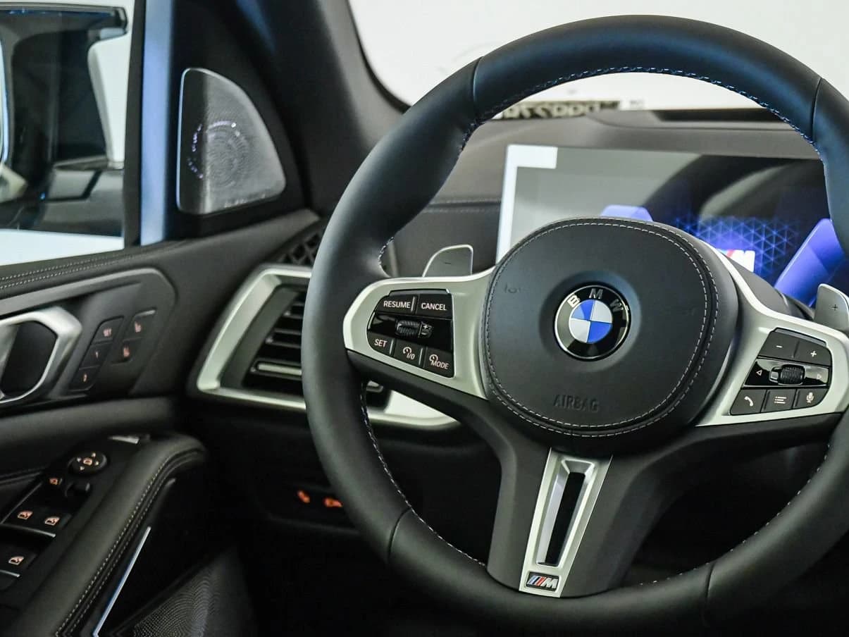 BMW X5 M60i Sports Activity Vehicle 2026 — side view