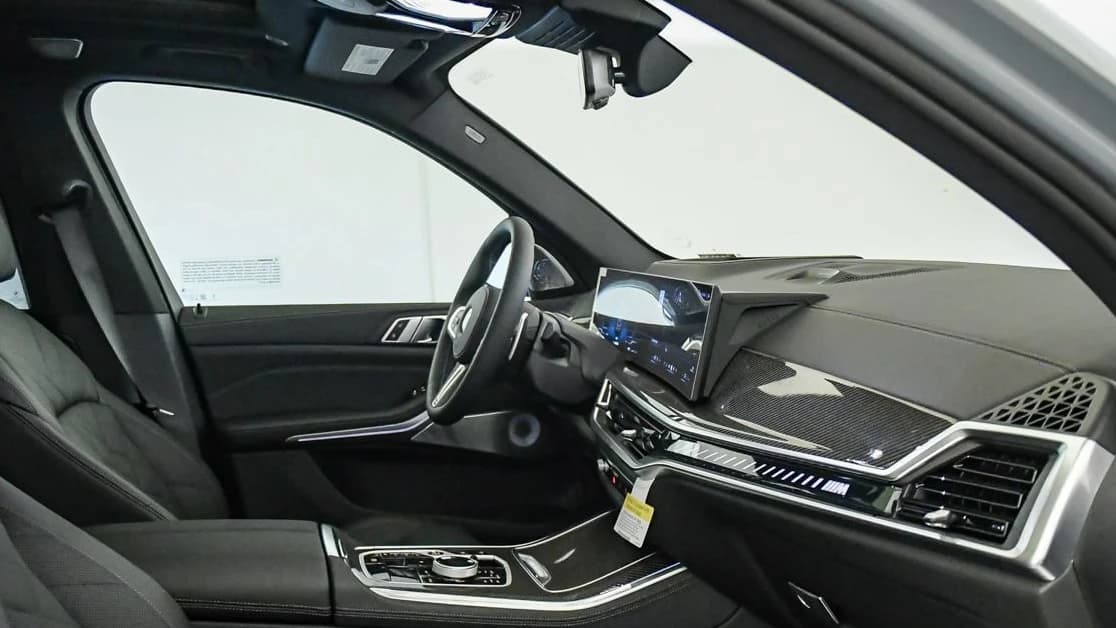 BMW X5 M60i Sports Activity Vehicle 2026 — side view
