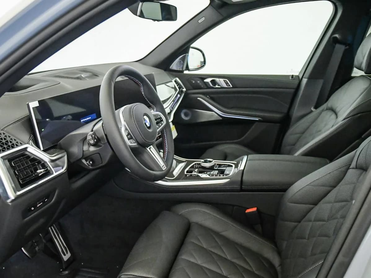 BMW X5 M60i Sports Activity Vehicle 2026 — side view