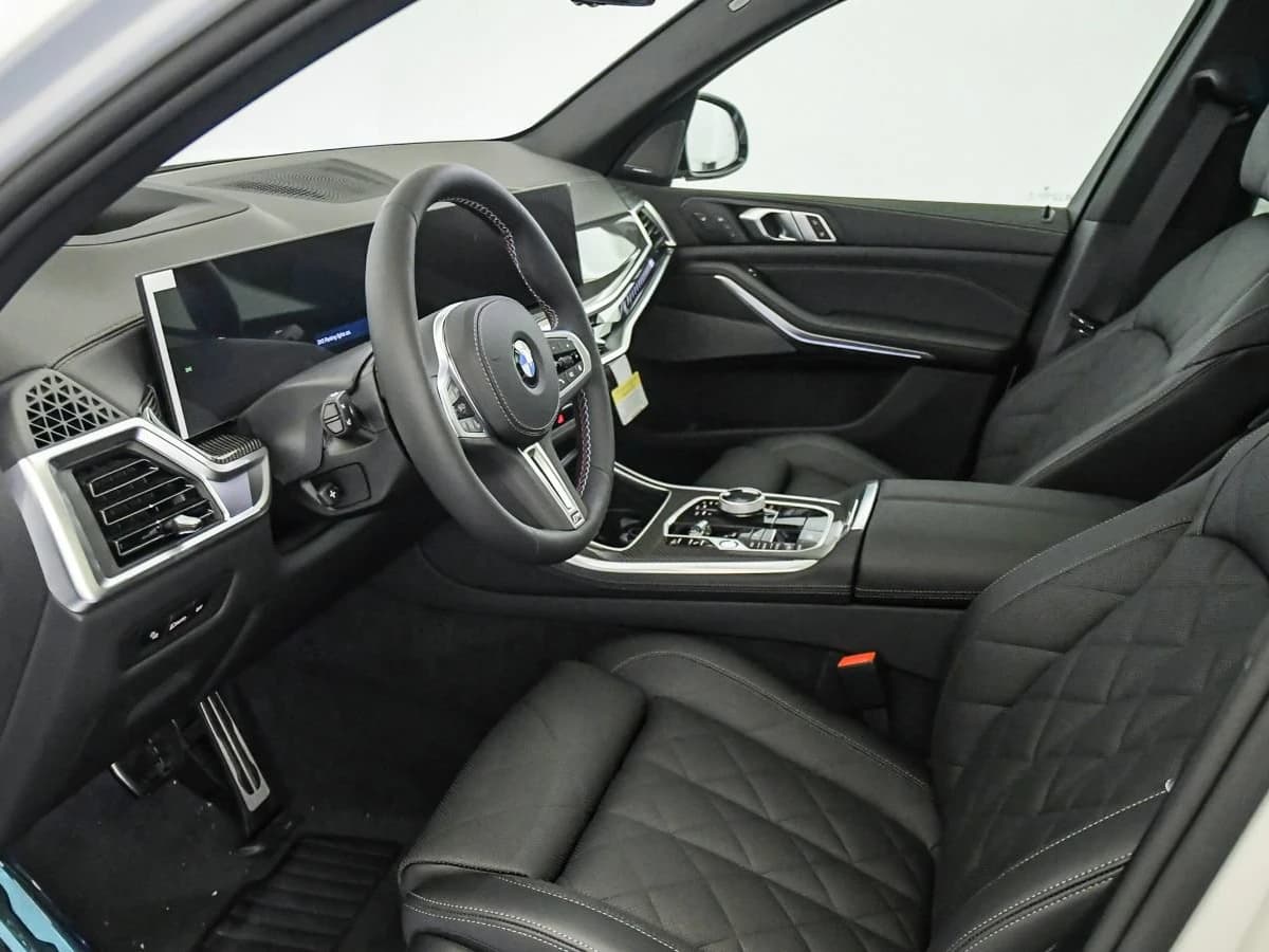 BMW X5 M60i Sports Activity Vehicle 2026 — side view