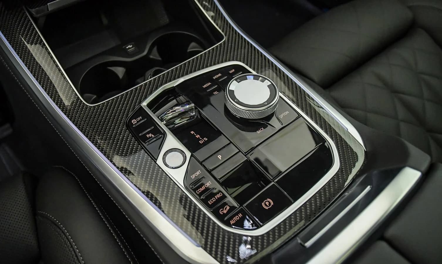 BMW X5 M60i Sports Activity Vehicle 2026 — side view
