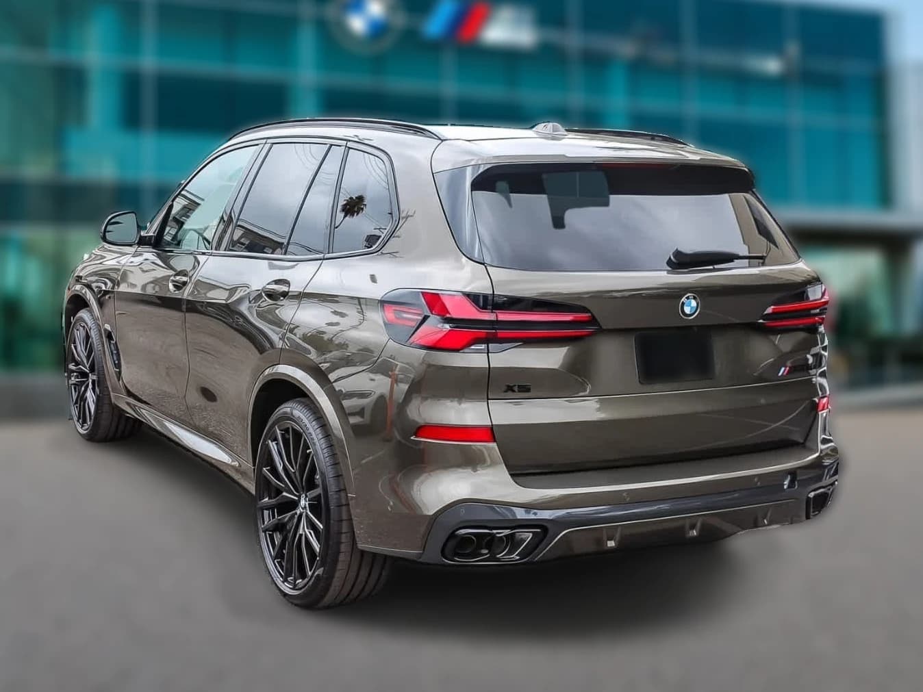 BMW X5 M60i Sports Activity Vehicle 2026 — side view