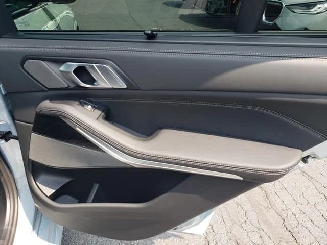 BMW X5 M60i Sports Activity Vehicle 2026 — side view