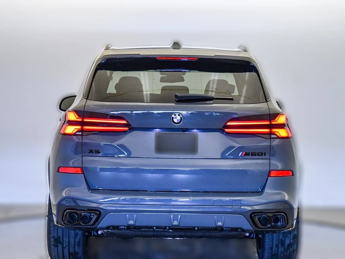 BMW X5 M60i Sports Activity Vehicle 2026 — side view