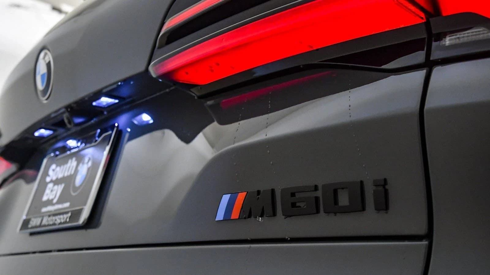 BMW X5 M60i Sports Activity Vehicle 2026 — side view