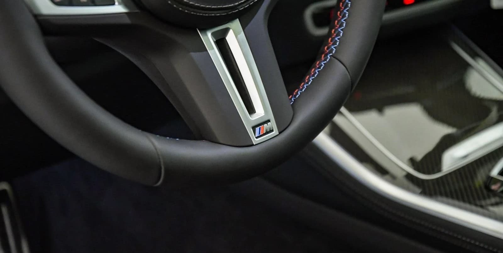 BMW X5 M60i Sports Activity Vehicle 2026 — side view