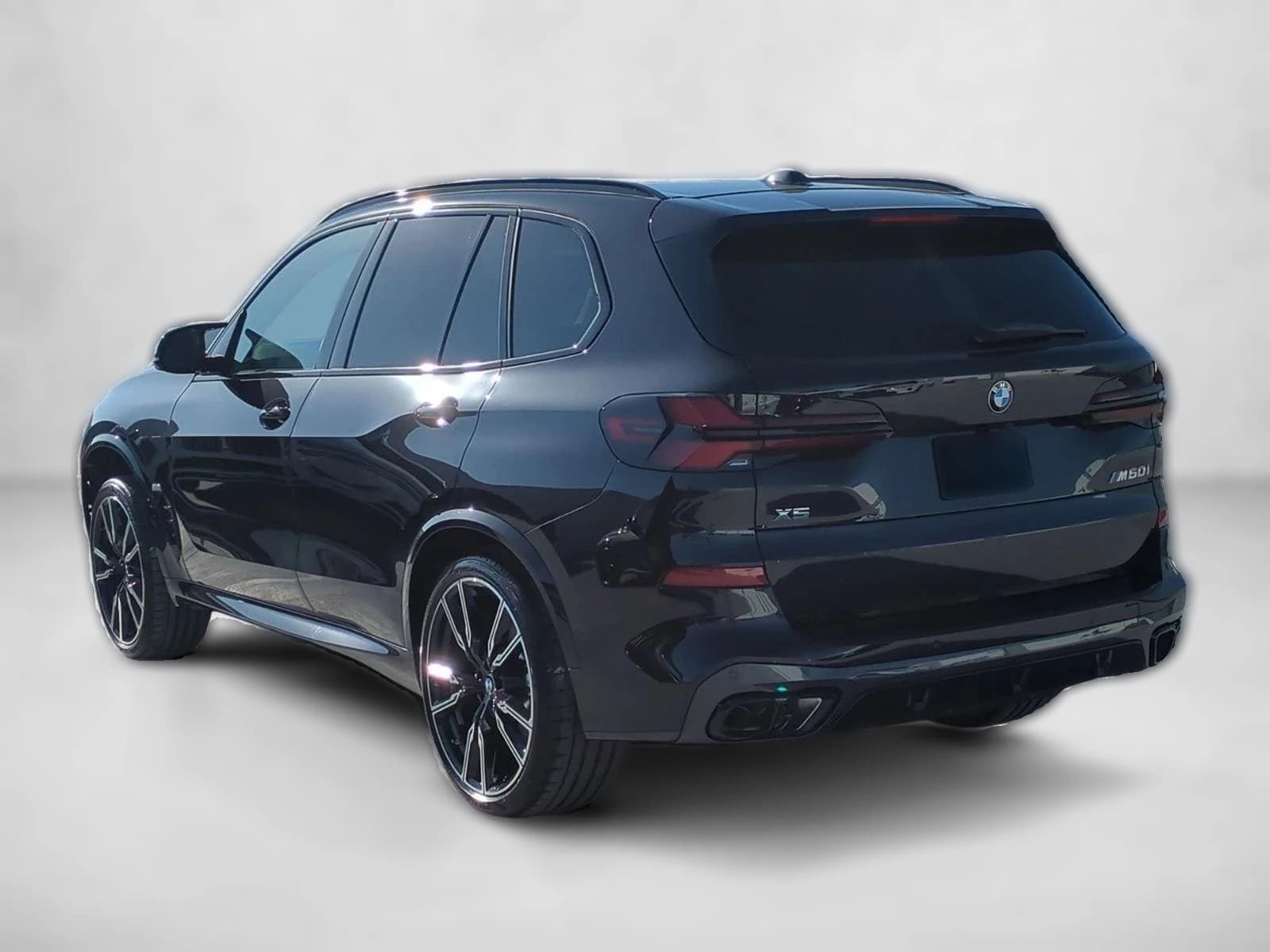 BMW X5 M60i Sports Activity Vehicle 2026 — side view