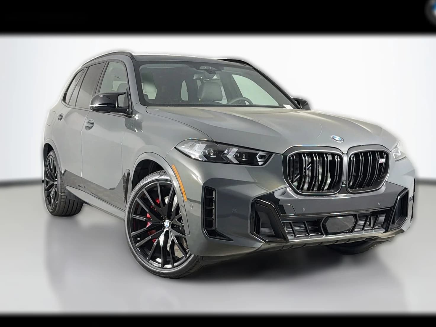 BMW X5 M60i Sports Activity Vehicle 2026 — side view