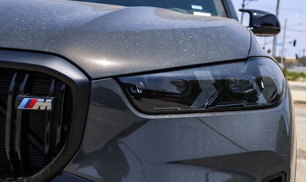 BMW X5 M60i Sports Activity Vehicle 2026 — side view