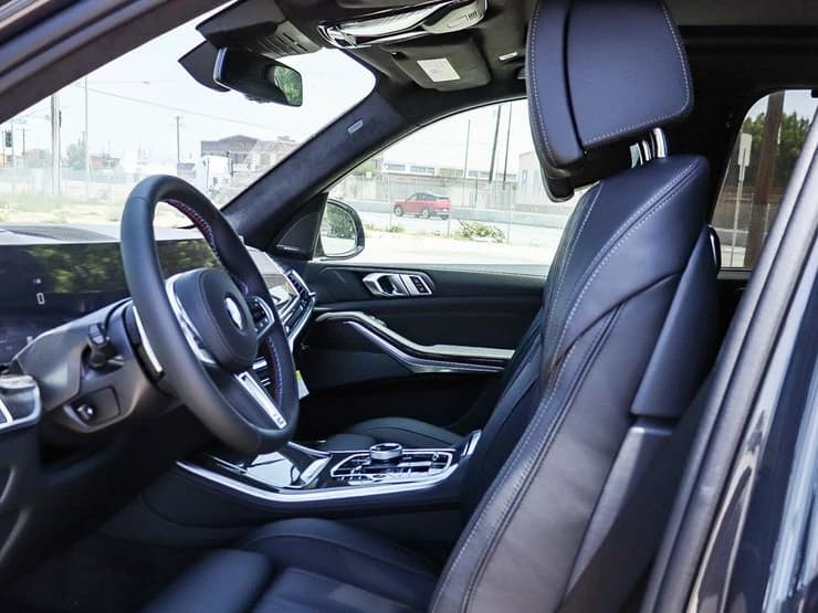 BMW X5 M60i Sports Activity Vehicle 2026 — side view