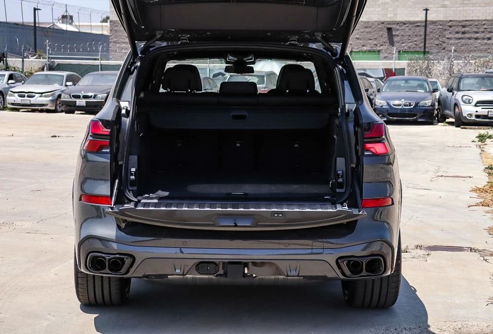BMW X5 M60i Sports Activity Vehicle 2026 — side view