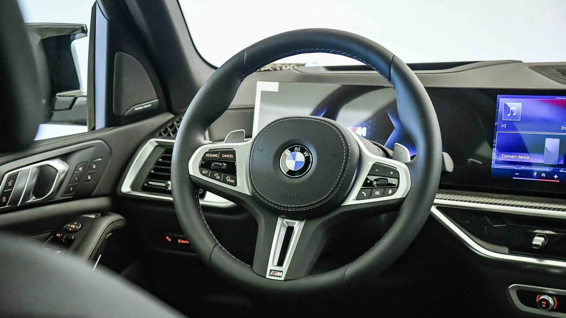 BMW X5 M60i Sports Activity Vehicle 2026 — side view
