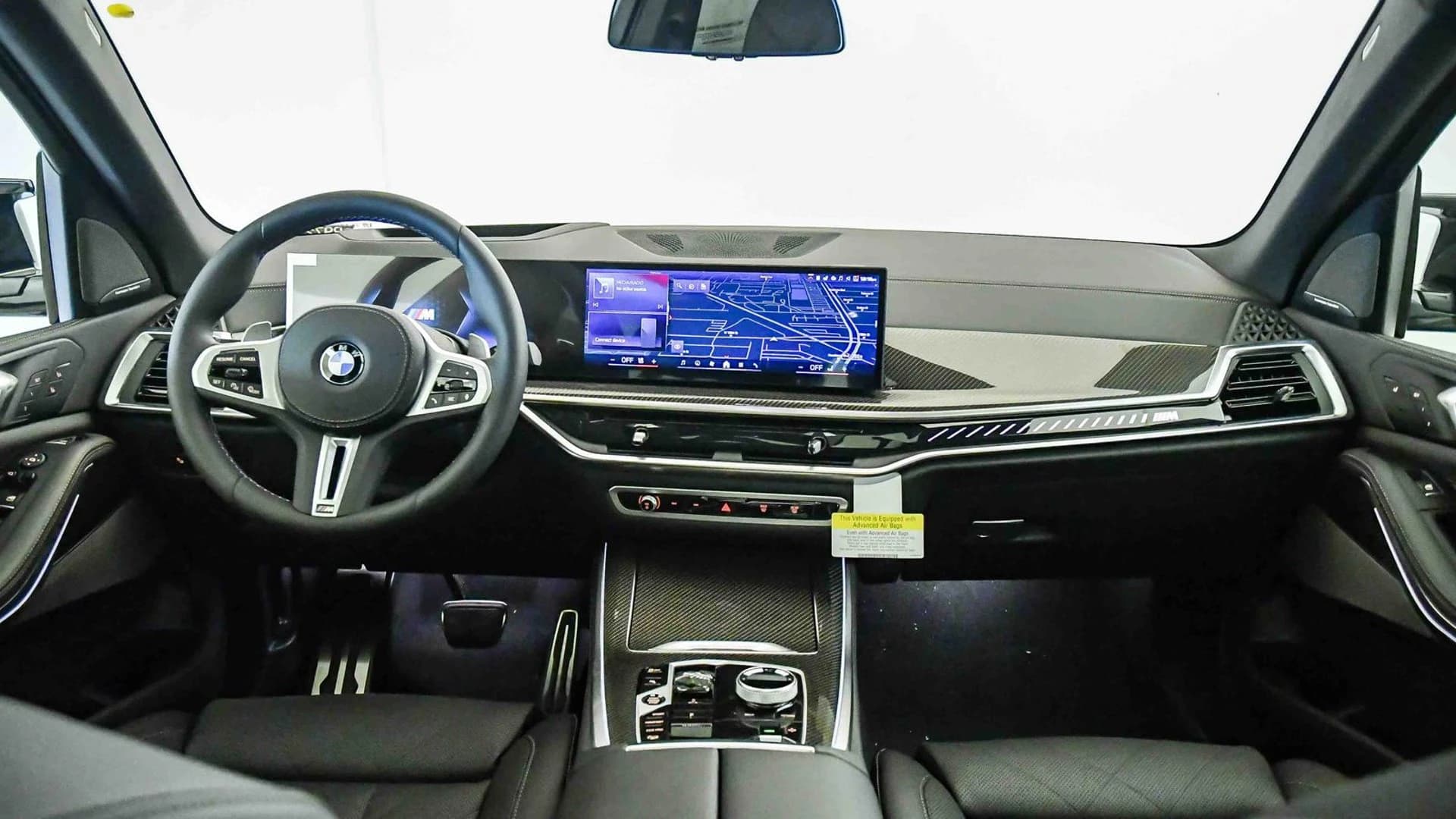 BMW X5 M60i Sports Activity Vehicle 2026 — side view
