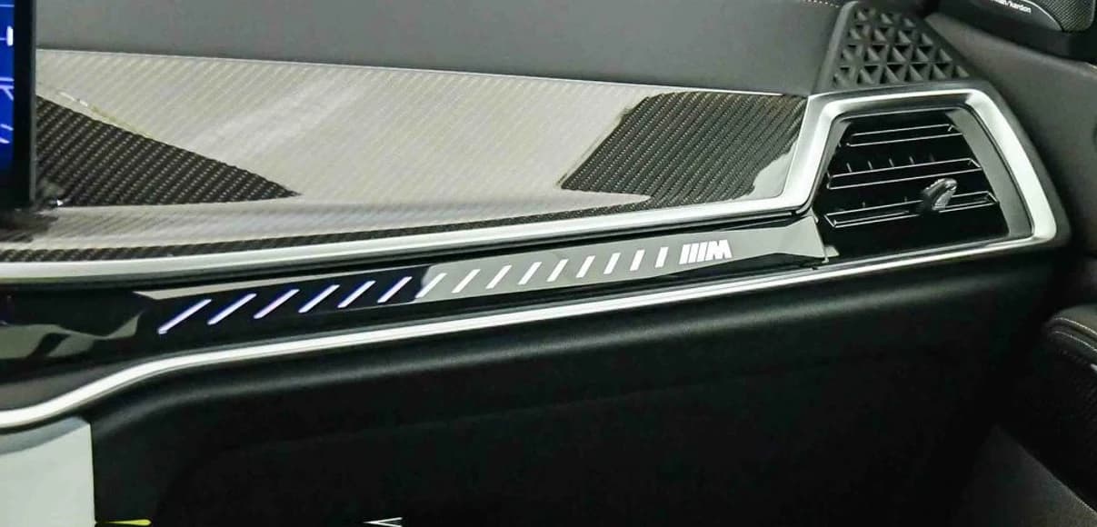 BMW X5 M60i Sports Activity Vehicle 2026 — side view