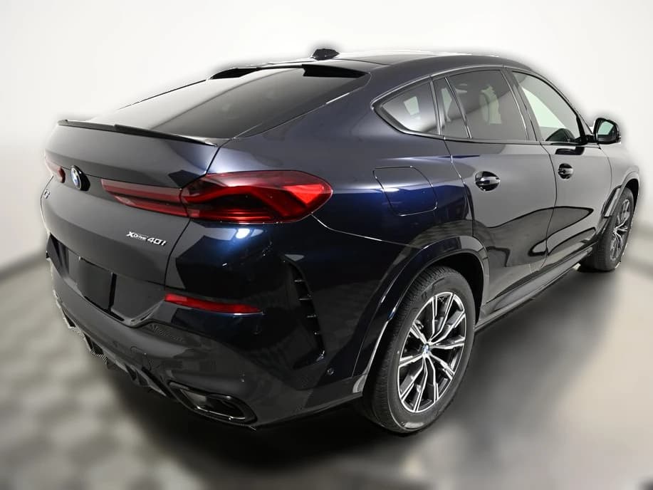 BMW X6 xDrive40i Sports Activity Coupe 2027 — side view