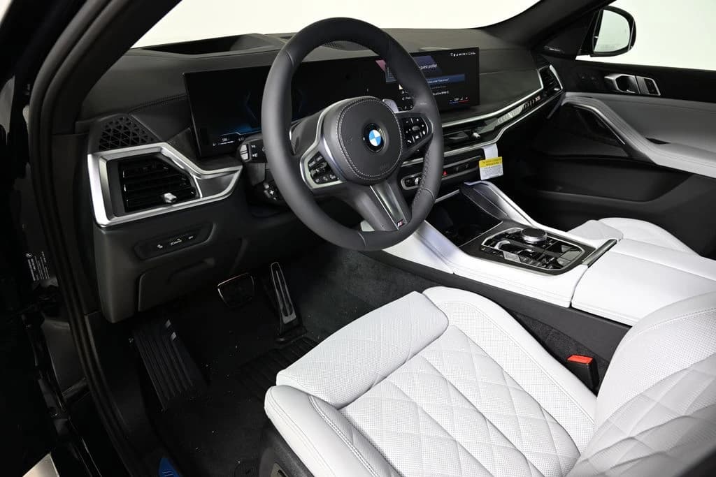 BMW X6 xDrive40i Sports Activity Coupe 2027 — side view