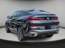 BMW X6 xDrive40i Sports Activity Coupe 2027 — side view