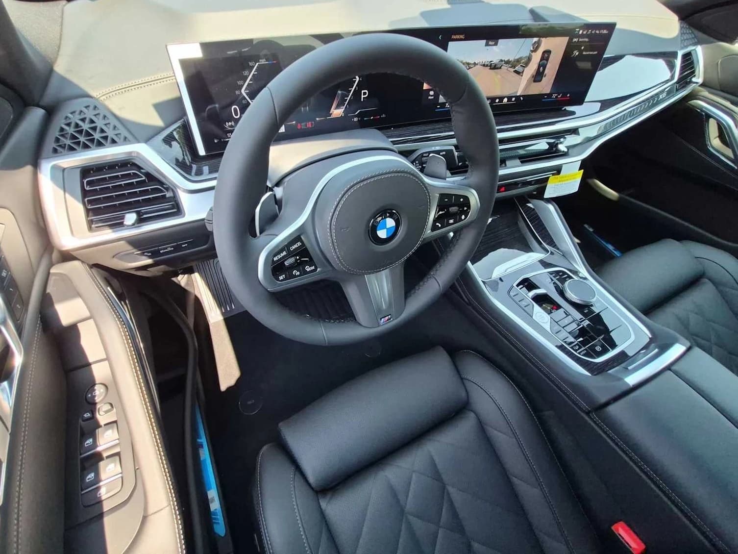 BMW X6 xDrive40i Sports Activity Coupe 2027 — side view