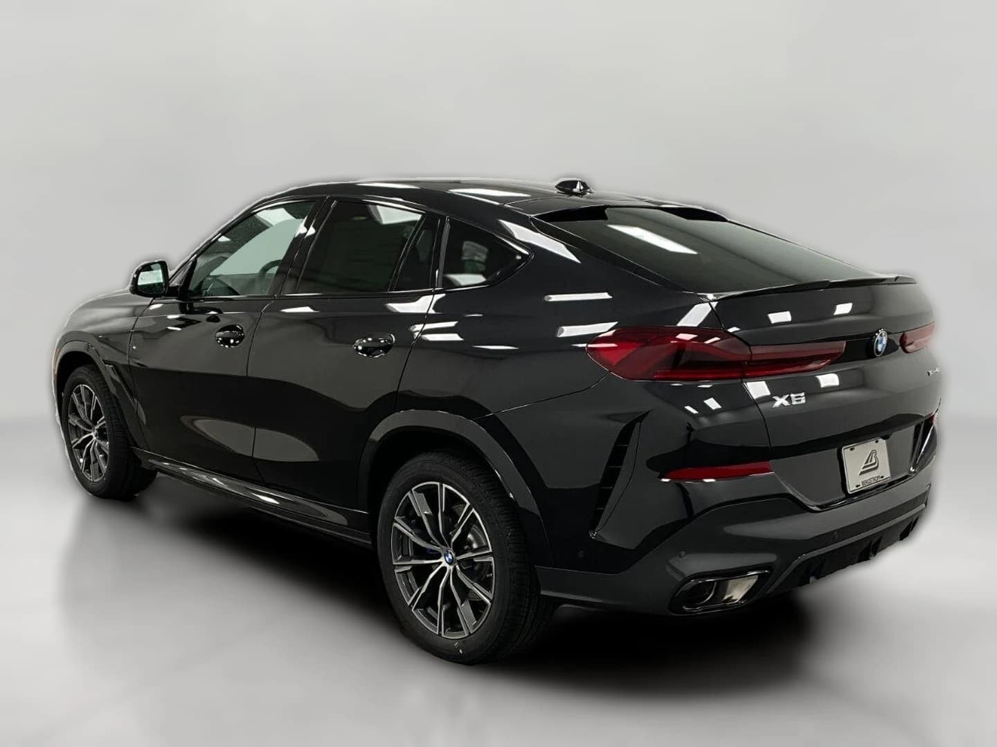 BMW X6 xDrive40i Sports Activity Coupe 2027 — side view