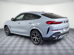 BMW X6 xDrive40i Sports Activity Coupe 2027 — side view