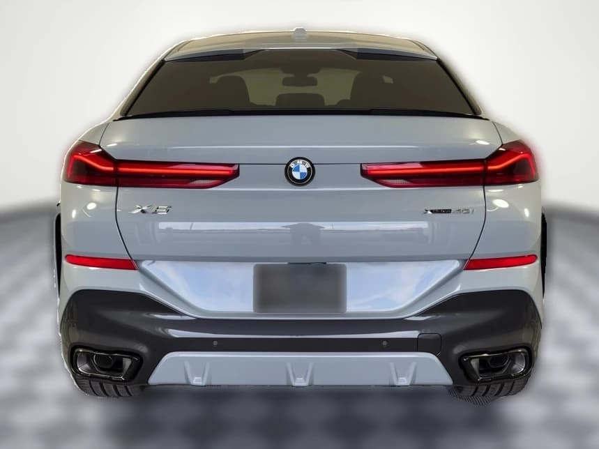 BMW X6 xDrive40i Sports Activity Coupe 2027 — side view